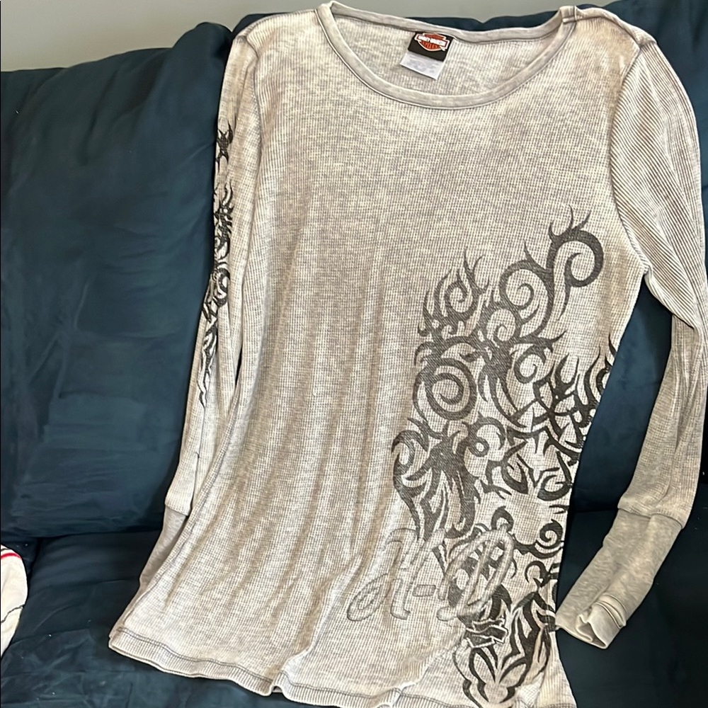 Harley Davidson long sleeve tee.